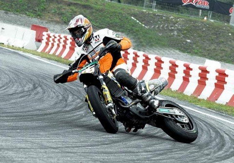 29-09_derapatamotard