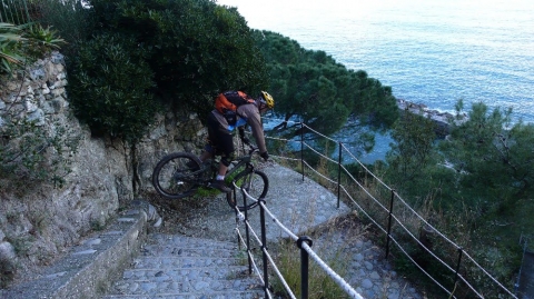 Strada delle Cinque Terre, Liguria