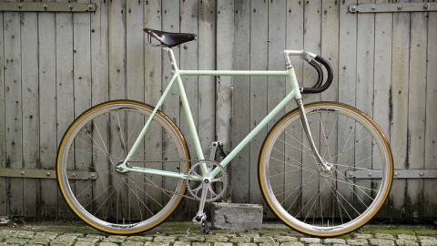 bicicletta scatto fisso