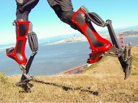 stivali bionici1