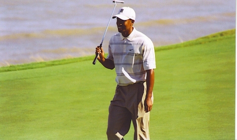 02_18_TigerWoods1