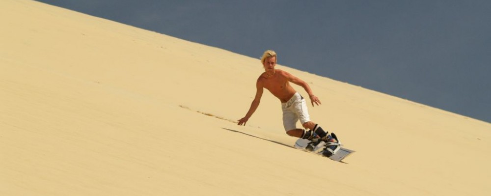 Sandboarding-in-Arcachon-France-©-Bastian-Linder-Dreamstime-13788244-e1433341645265-1000x399